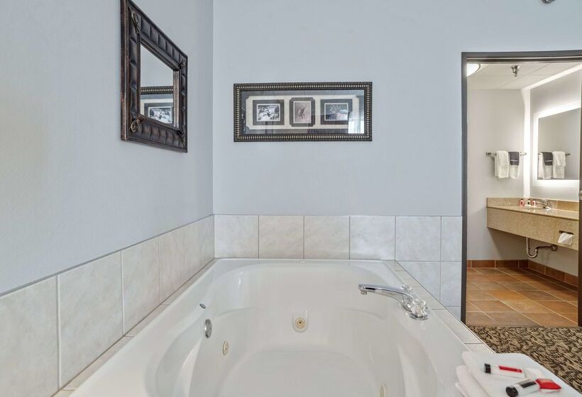 בית מלון כפרי Elevation Inn & Suites, Trademark Collection By Wyndham