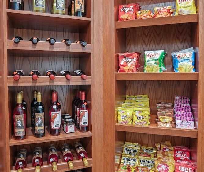 בית מלון כפרי Elevation Inn & Suites, Trademark Collection By Wyndham