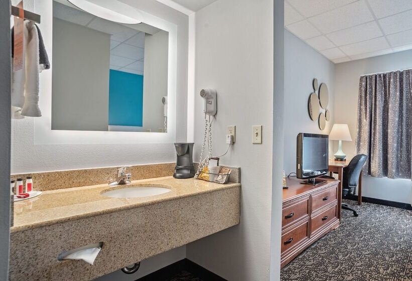 בית מלון כפרי Elevation Inn & Suites, Trademark Collection By Wyndham