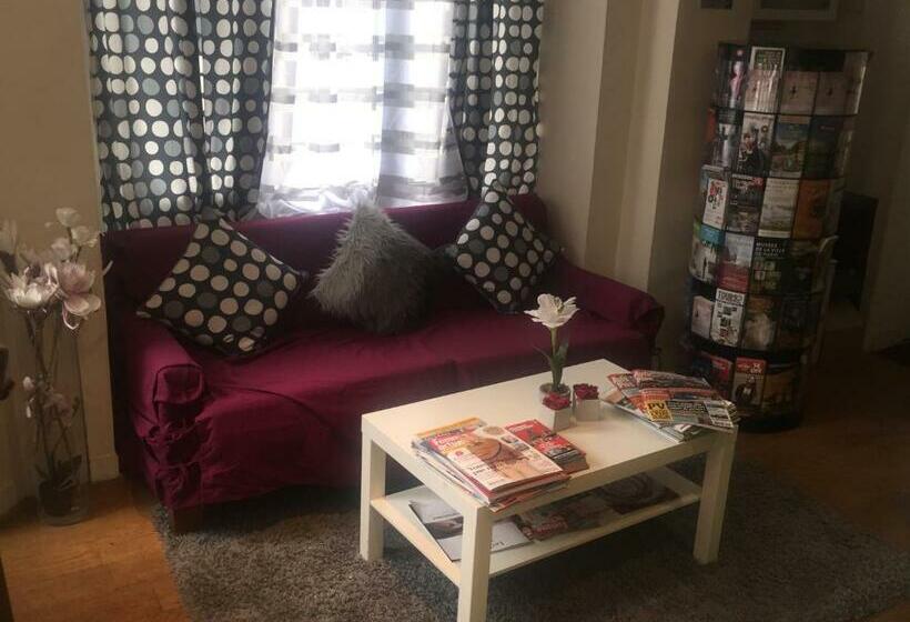 ホテル Hôtel Du Parc Saint Charles