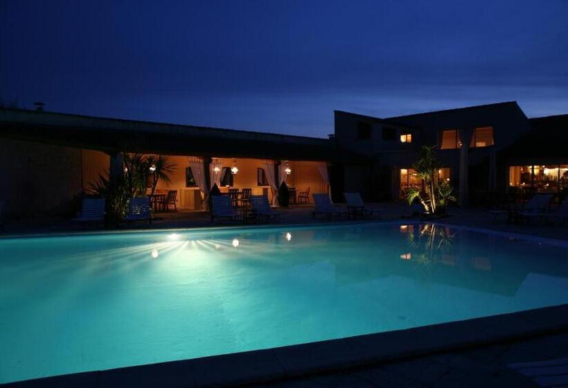 ホテル Hôtel L  Estelle En Camargue