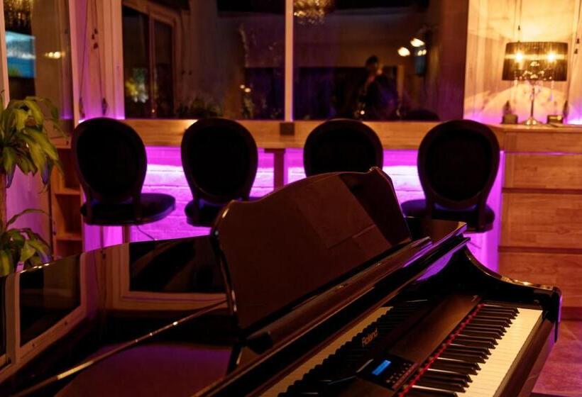 ホテル Hôtel L  Estelle En Camargue