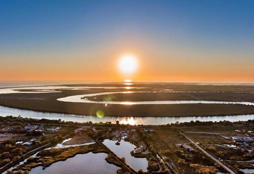 ホテル Hôtel L  Estelle En Camargue