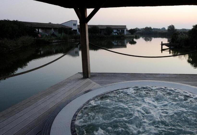 ホテル Hôtel L  Estelle En Camargue