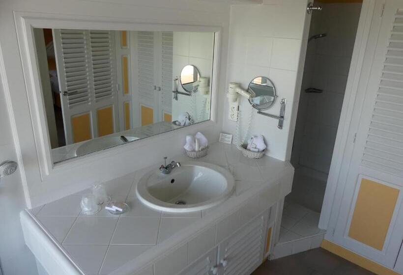 ホテル Hôtel L  Estelle En Camargue