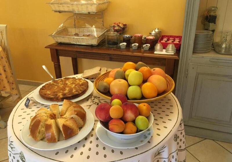 호텔 Hôtel La Bastide Des Monges