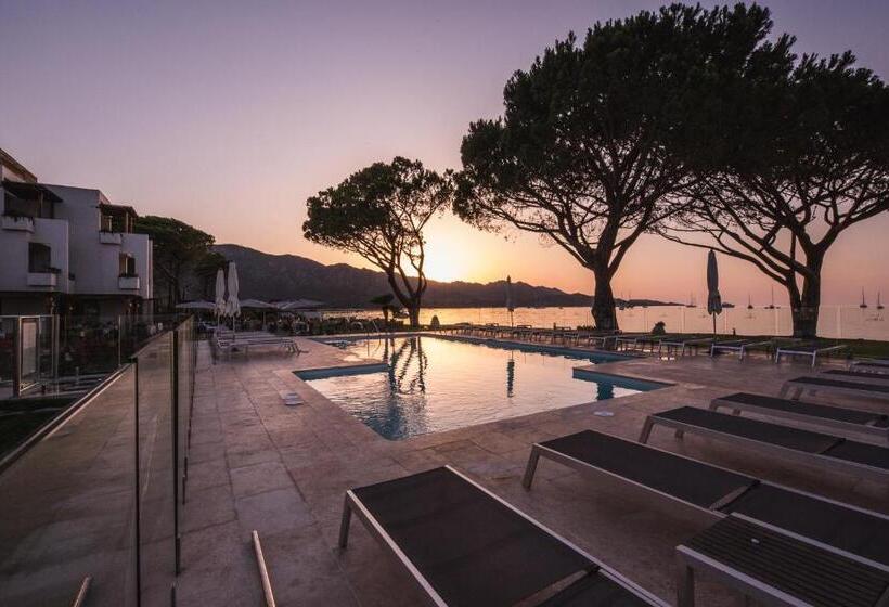 هتل Hôtel La Roya