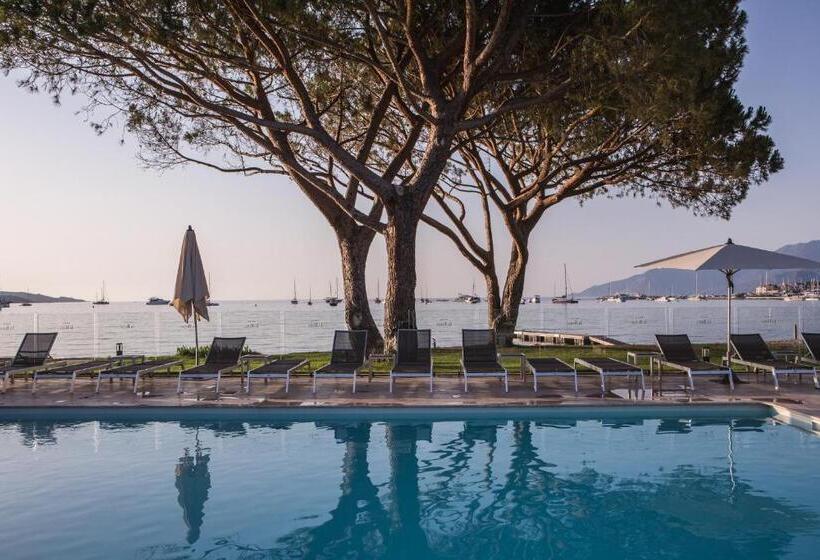 هتل Hôtel La Roya