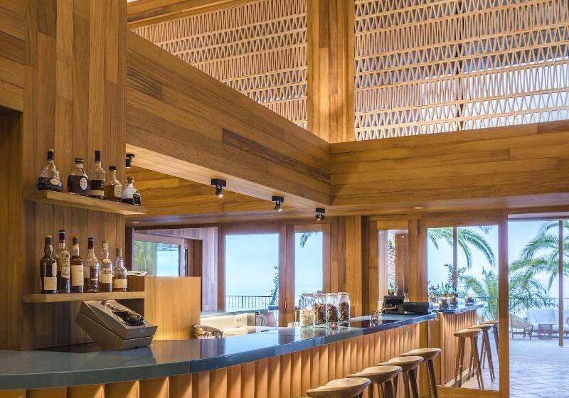 호텔 Hôtel Le Bailli De Suffren