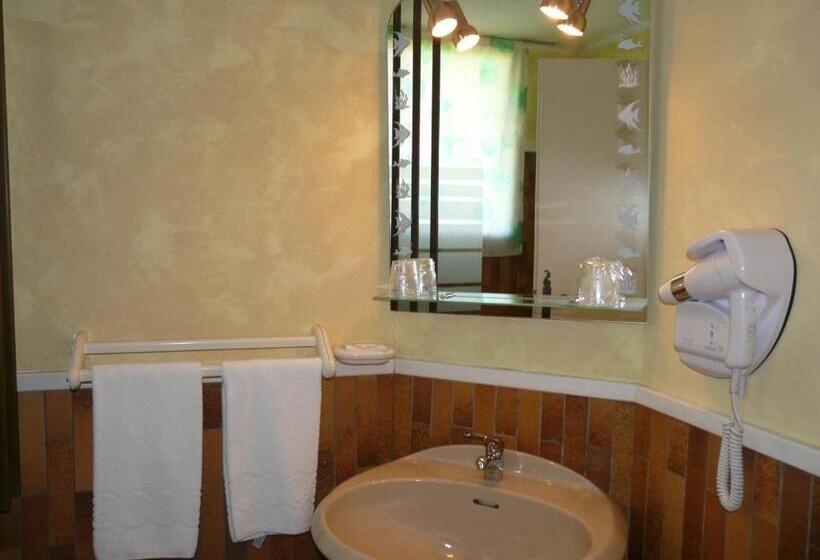 בית מלון כפרי Hôtel Le Mas Fleuri