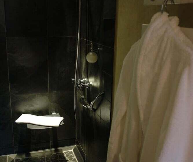 هتل Hôtel Lecoq Gadby, The Originals Relais