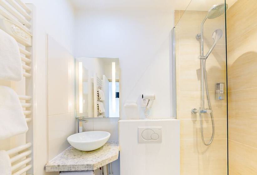 ホテル Korner Eiffel