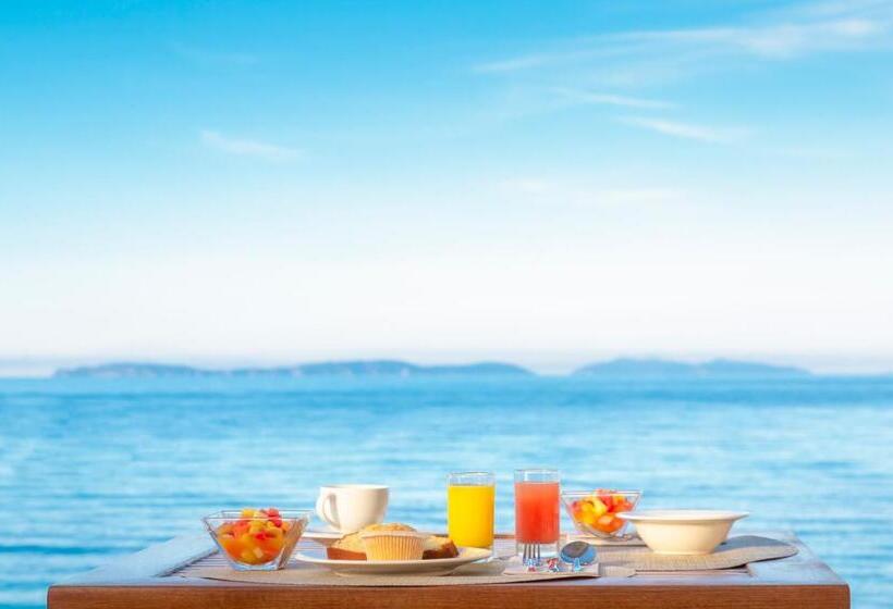 בית מלון כפרי La Pinède Plage