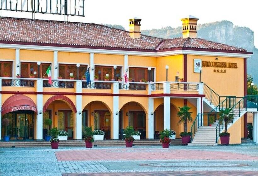 בית מלון כפרי La Rondinaia in Eurocongressi