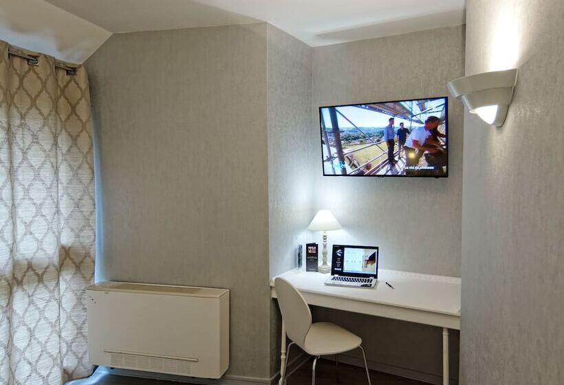 בית מלון כפרי Le Chantereigne