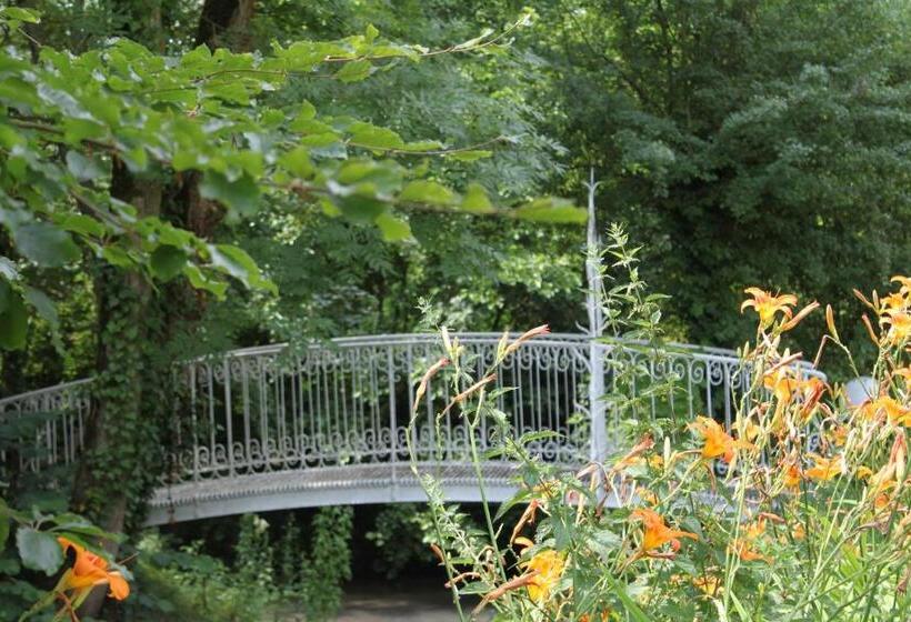 Отель Le Clos De Mutigny