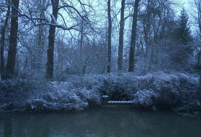 Отель Le Clos De Mutigny