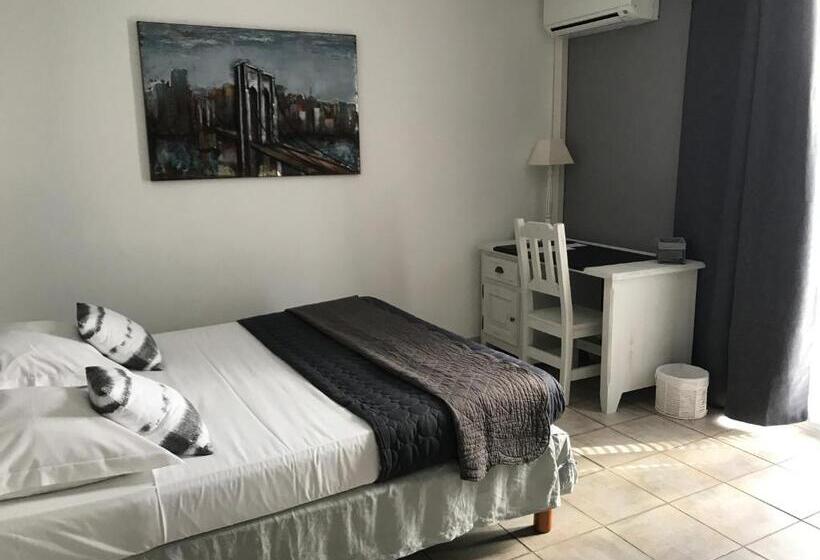 בית מלון כפרי Le Devem De Mirapier