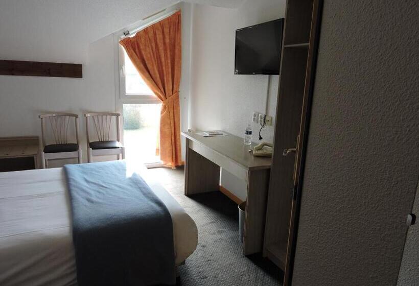 בית מלון כפרי Le Foron