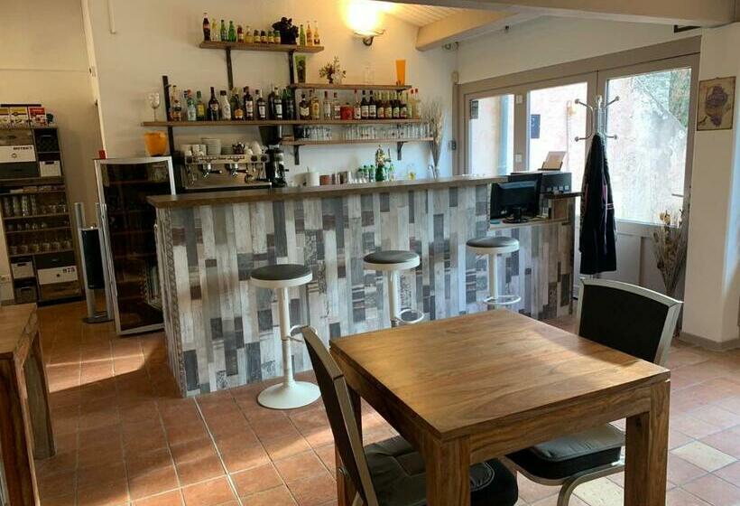 فندق Le Mas Des Laurels