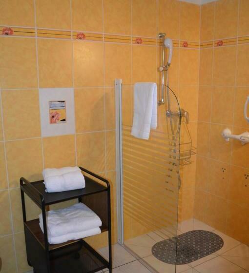 فندق Hôtel Le Relais Du Touron