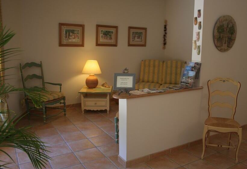 Отель Les Cigales