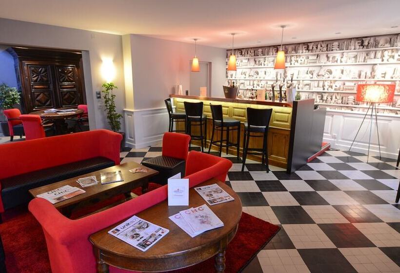 Отель Les Maritonnes Parc & Vignoble