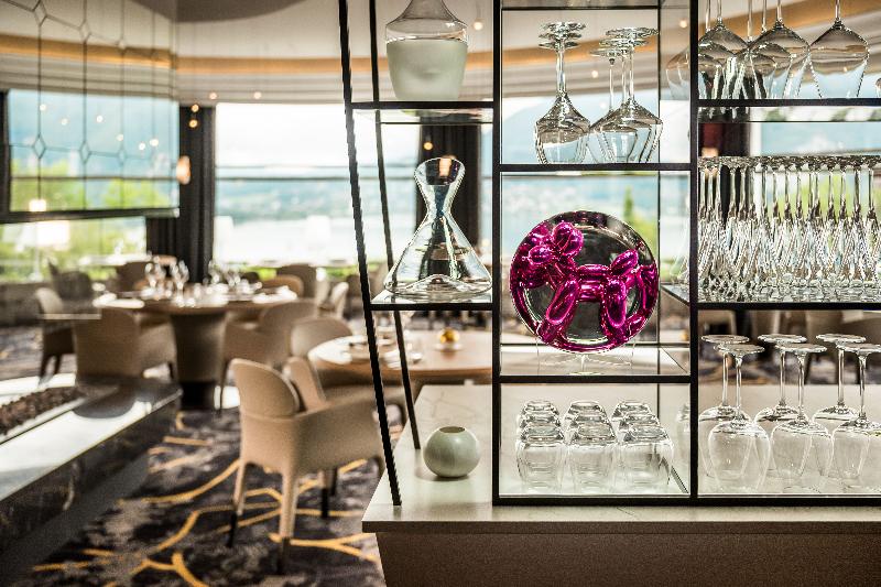 Отель Les Tresoms Lake And Spa Resort