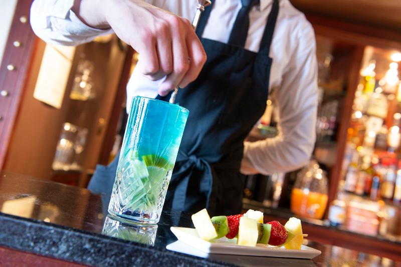 Отель Les Tresoms Lake And Spa Resort