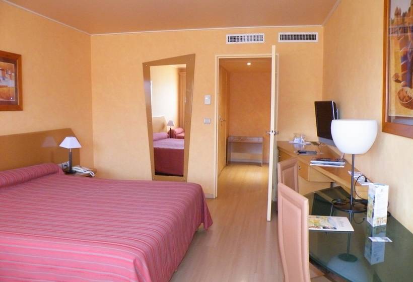 Отель L'Hôtel Club Les Albères