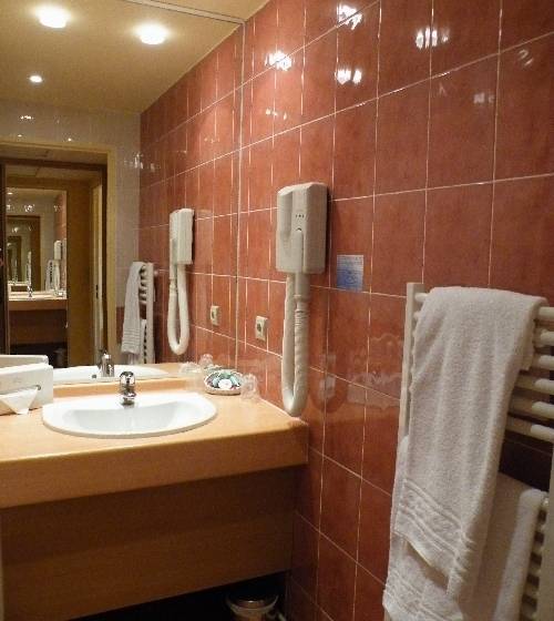 Отель L'Hôtel Club Les Albères