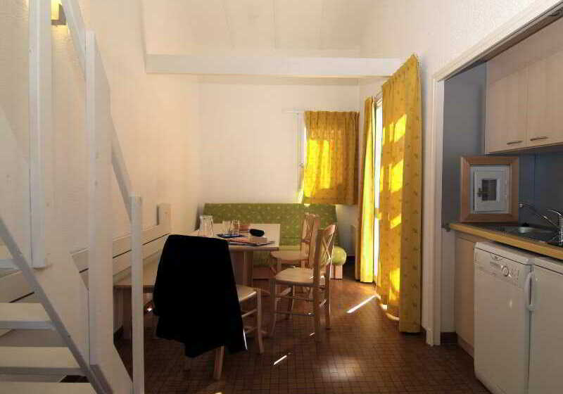 Отель L'Hôtel Club Les Albères