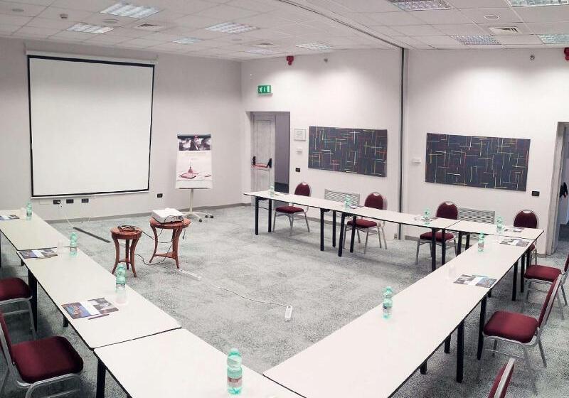 ホテル Mercure Leonardo Da Vinci Rome Airport