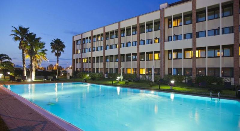 ホテル Mercure Leonardo Da Vinci Rome Airport