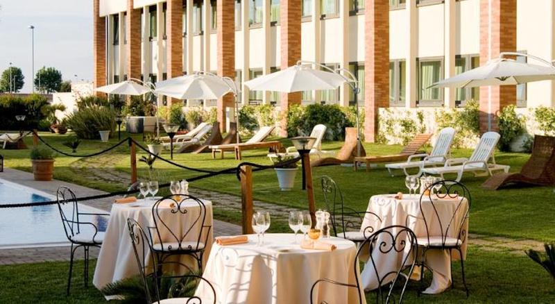 ホテル Mercure Leonardo Da Vinci Rome Airport