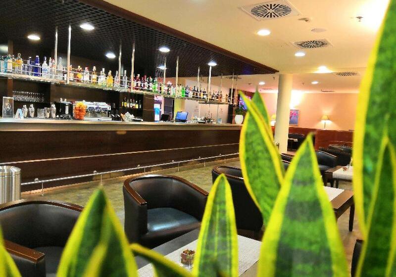 ホテル Mercure Leonardo Da Vinci Rome Airport