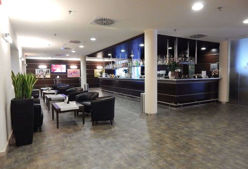 ホテル Mercure Leonardo Da Vinci Rome Airport