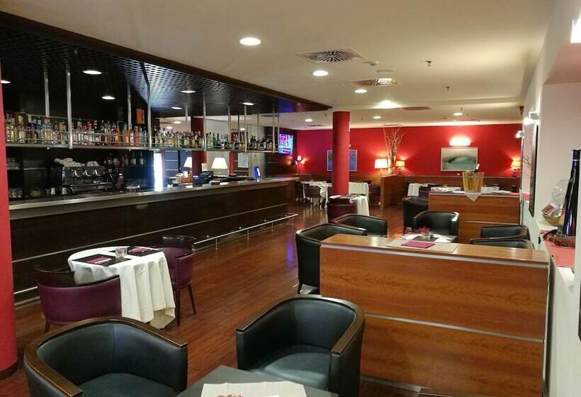 ホテル Mercure Leonardo Da Vinci Rome Airport