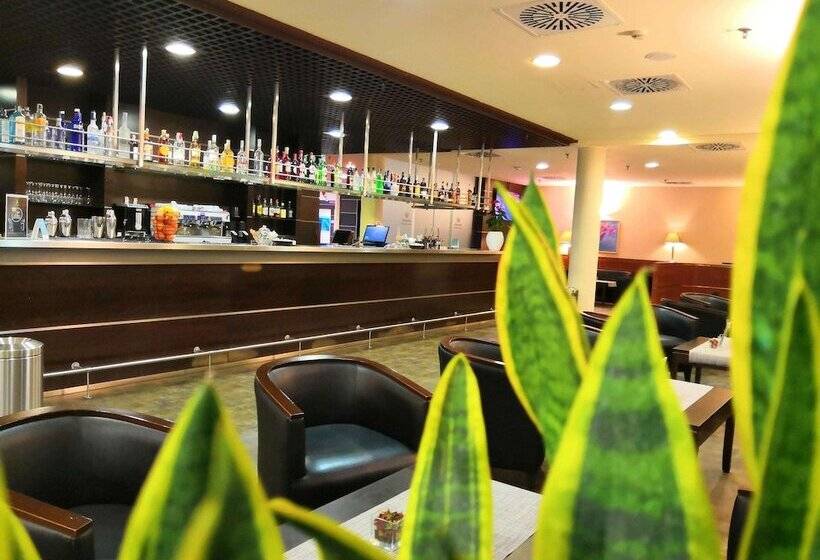 ホテル Mercure Leonardo Da Vinci Rome Airport