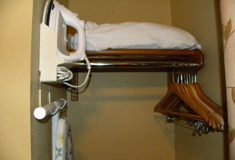 فندق New Victorian Inn & Suites Kearney