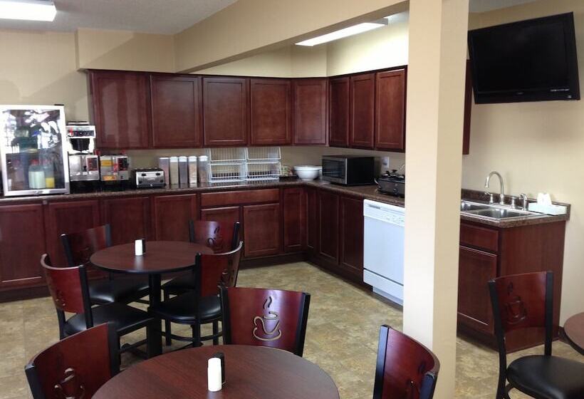 فندق New Victorian Inn & Suites Kearney