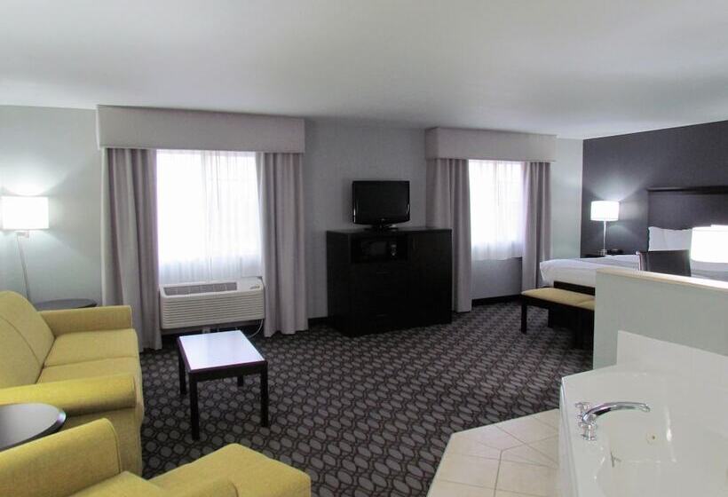 فندق Oak Hill Inn & Suites