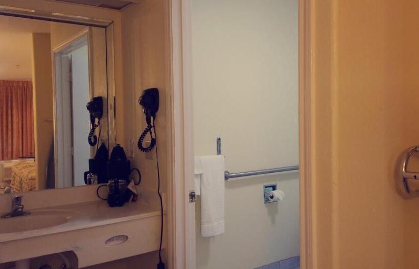 בית מלון כפרי Oxford Inn And Suites Nasa