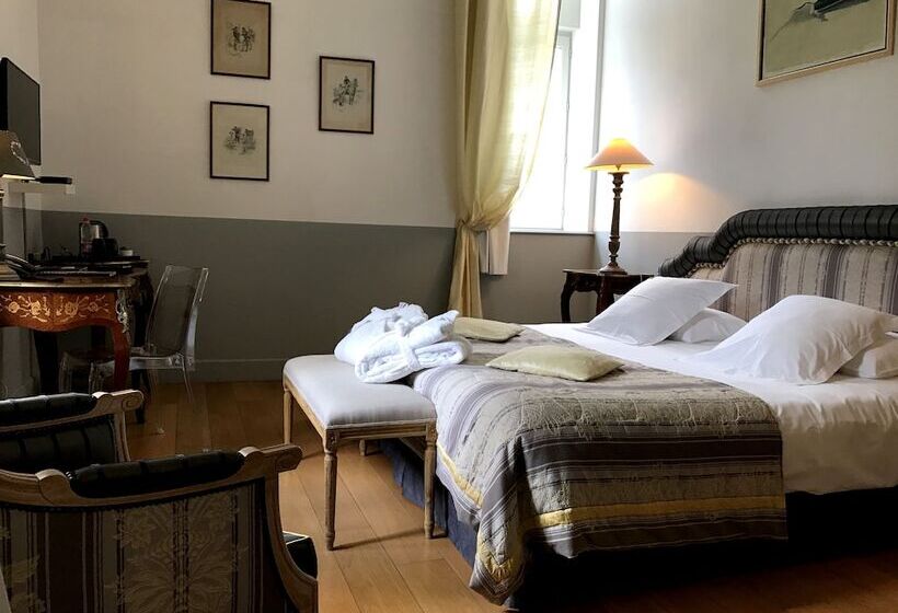 Отель Pavillon Du Chateau