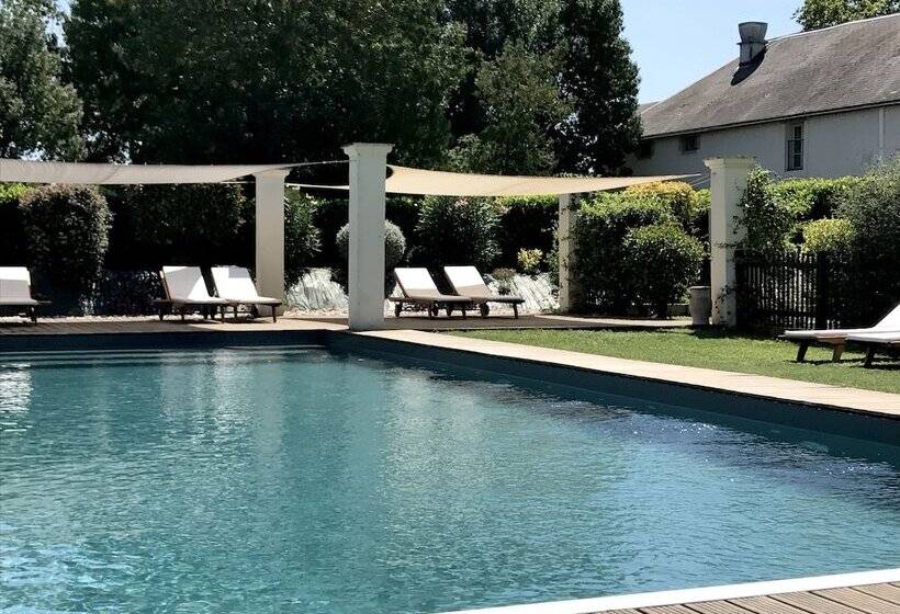 Отель Pavillon Du Chateau