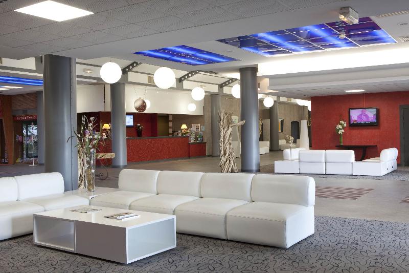 בית מלון כפרי Plaza  Site Du Futuroscope