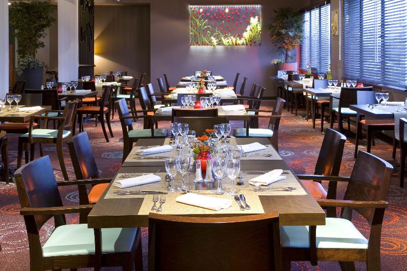 בית מלון כפרי Plaza  Site Du Futuroscope