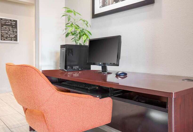 Отель Quality Inn & Suites Arnold St Louis