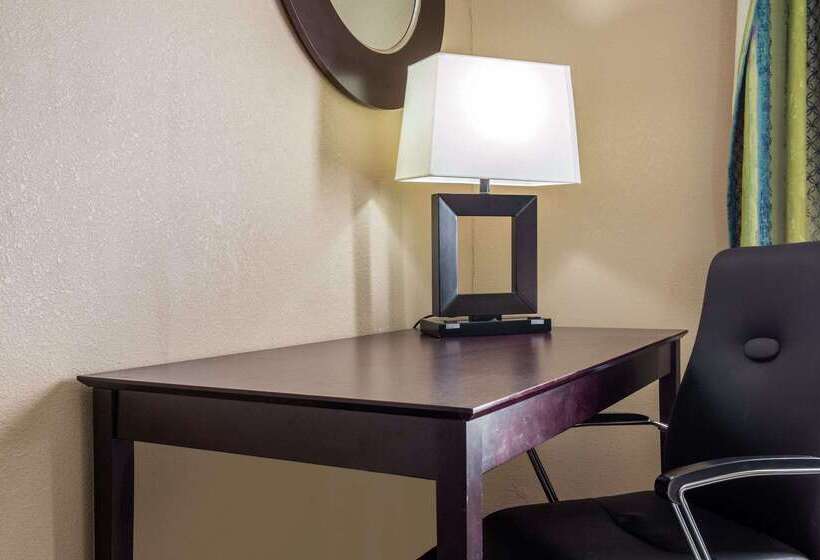 בית מלון כפרי Quality Inn & Suites Arnold   St Louis