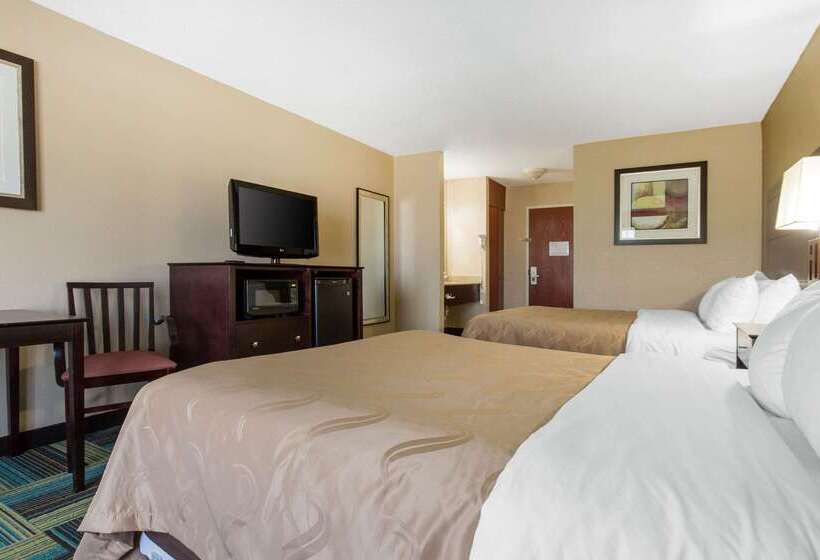 Отель Quality Inn & Suites Arnold St Louis
